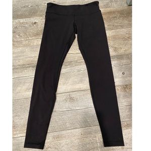 black lululemon leggings!